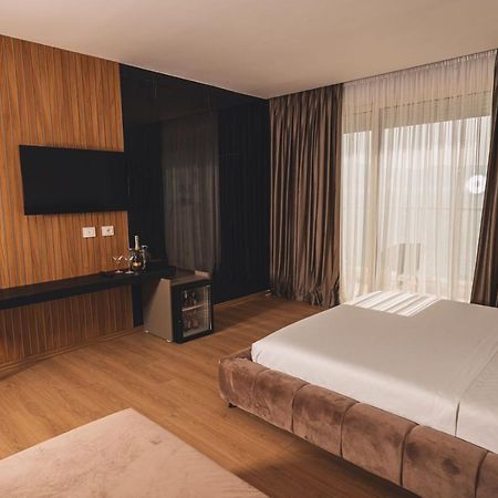 Grand Mirage Hotel Vlorë Екстериор снимка