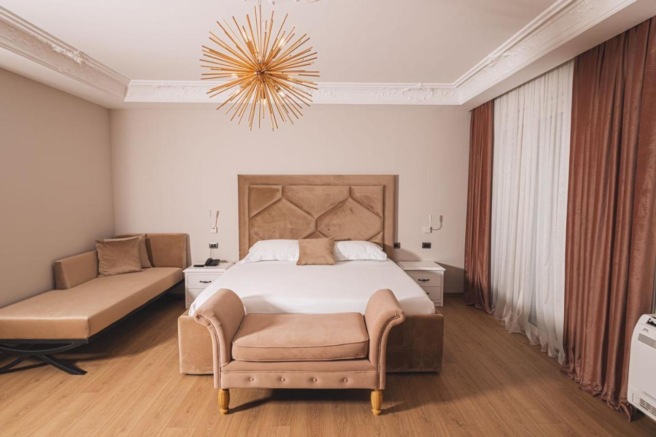 Grand Mirage Hotel Vlorë Екстериор снимка