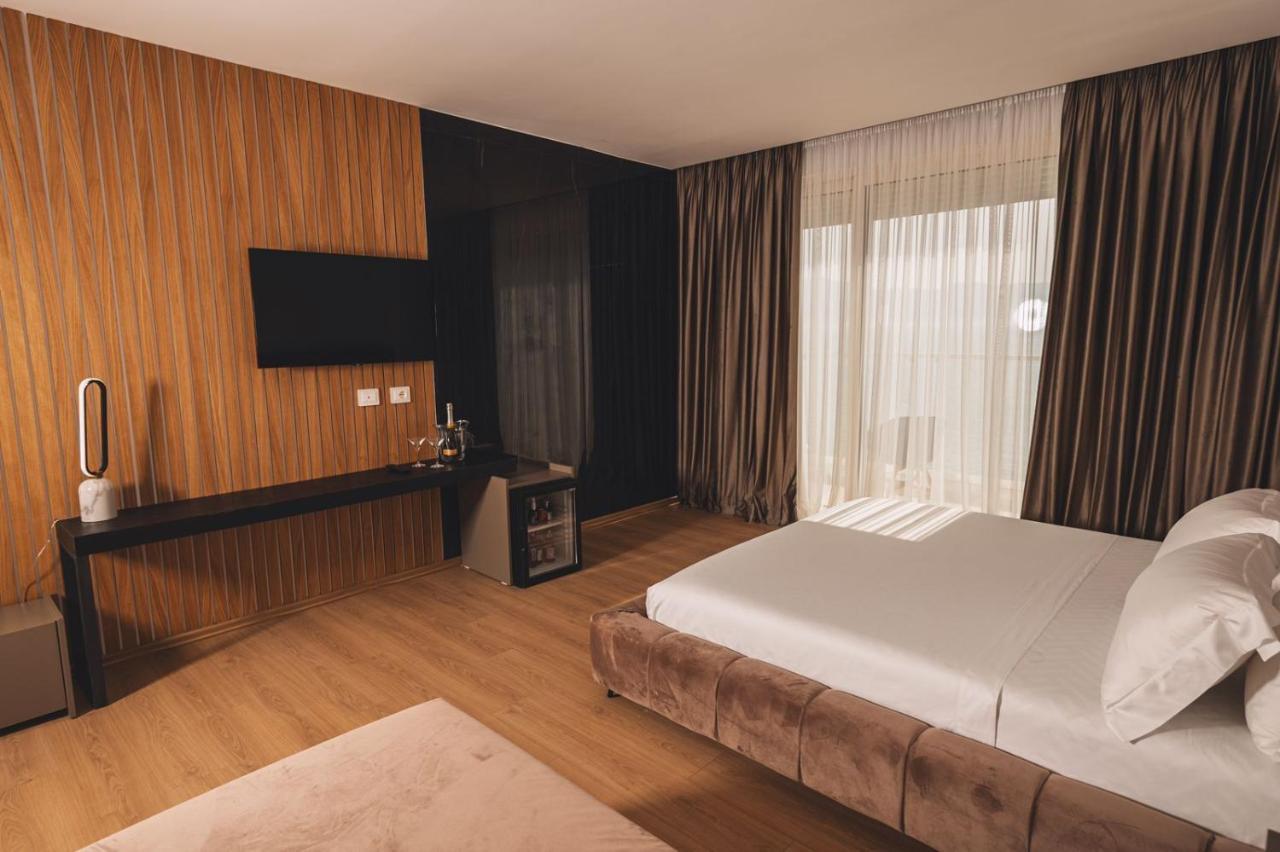 Grand Mirage Hotel Vlorë Екстериор снимка