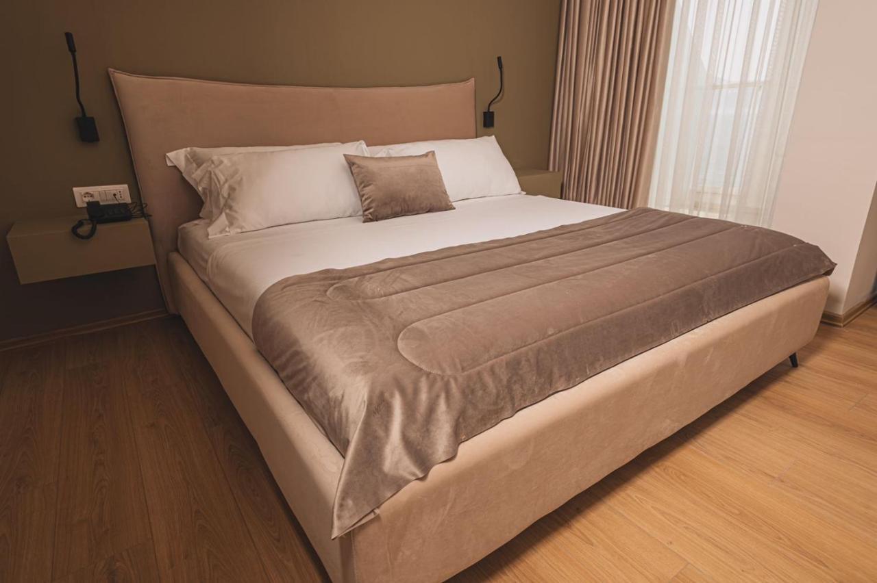 Grand Mirage Hotel Vlorë Екстериор снимка