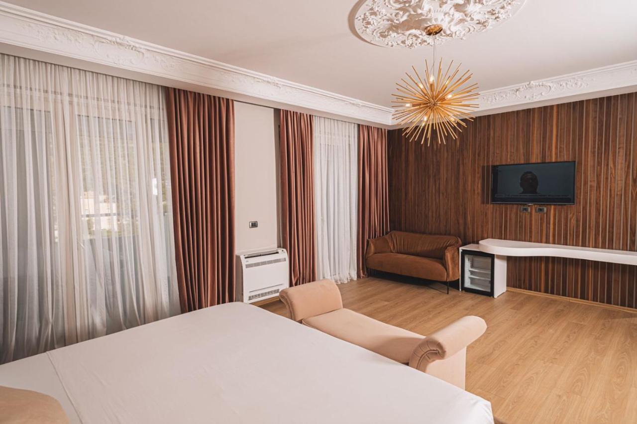 Grand Mirage Hotel Vlorë Екстериор снимка