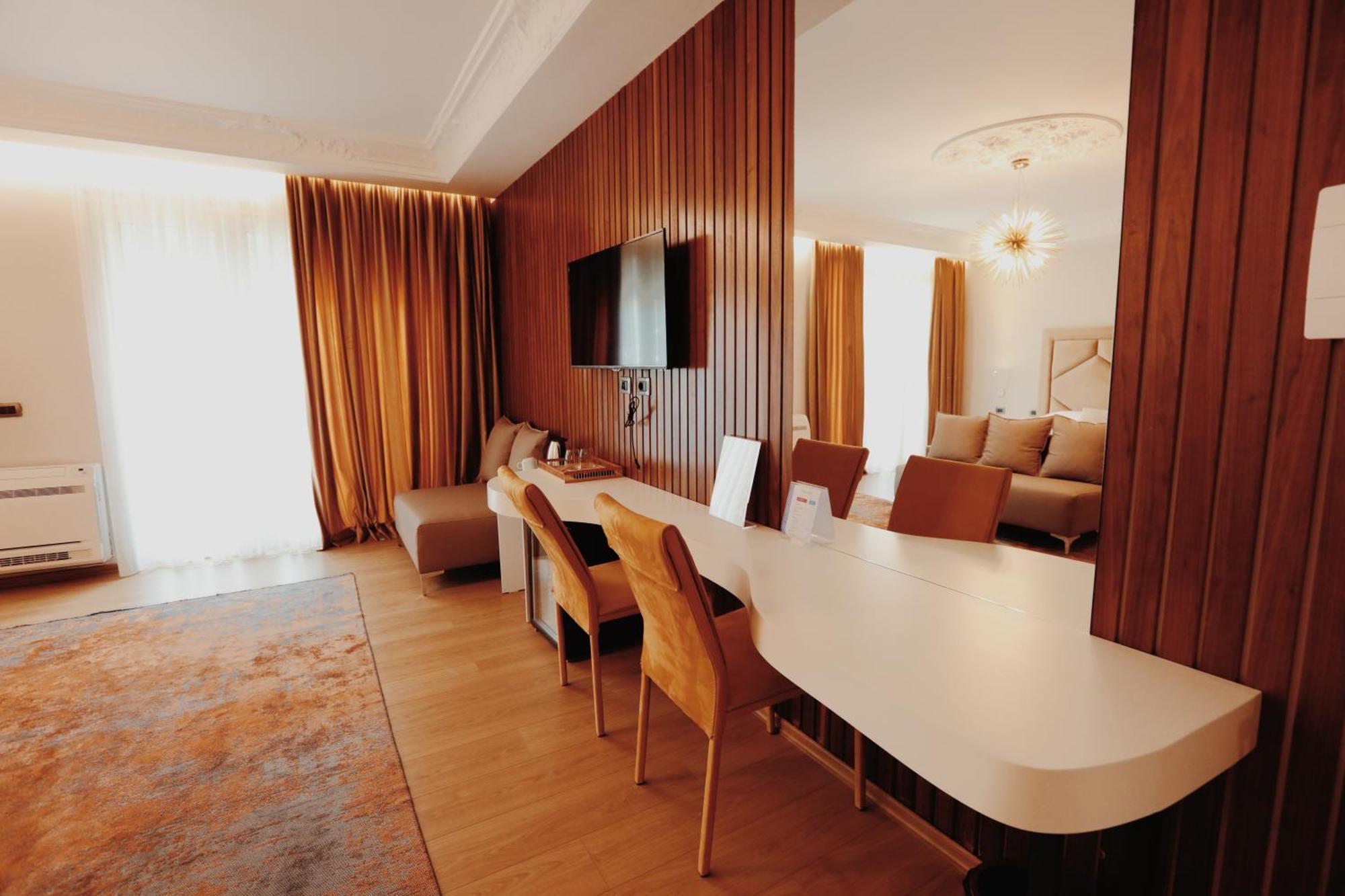 Grand Mirage Hotel Vlorë Екстериор снимка