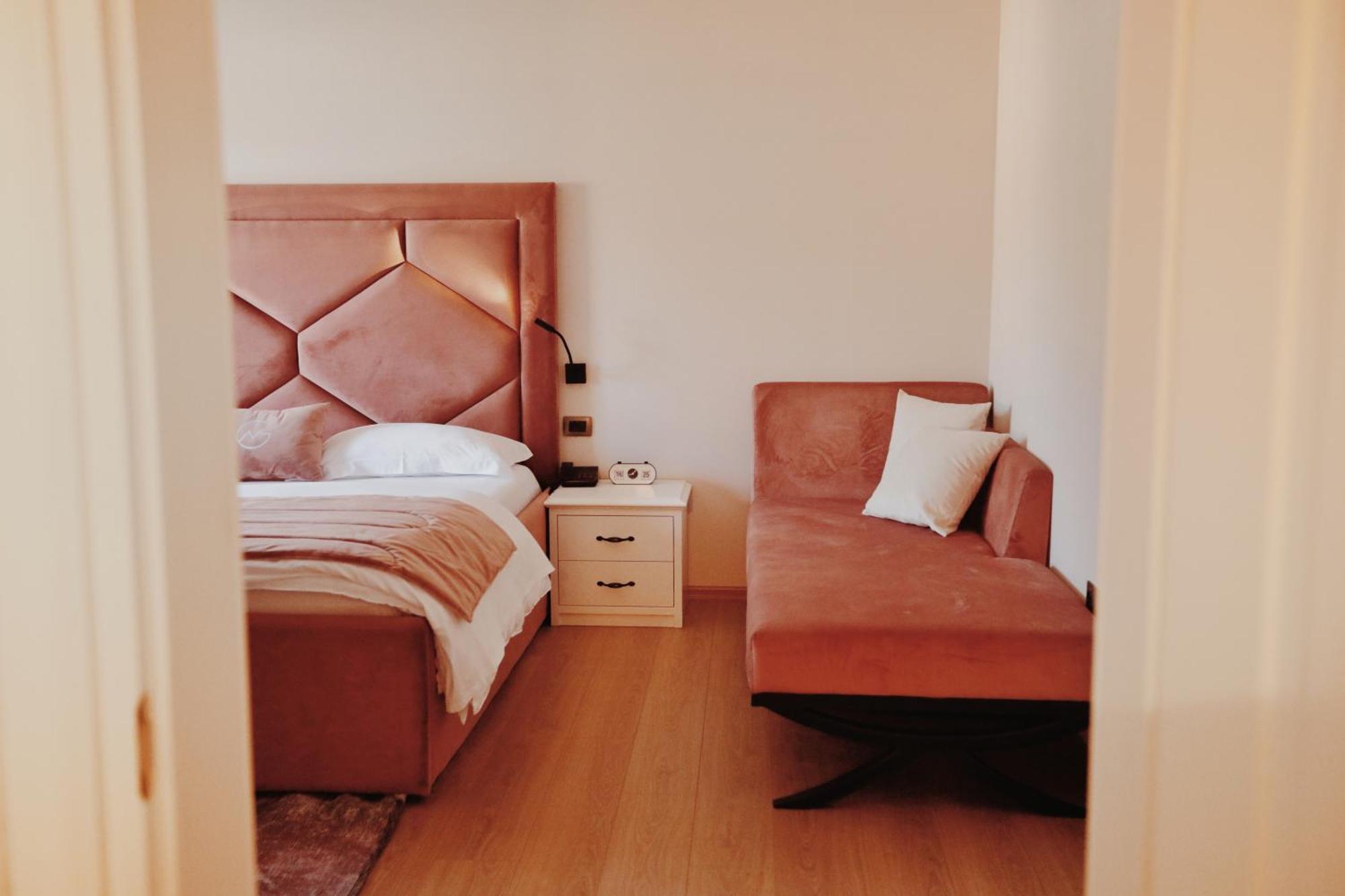 Grand Mirage Hotel Vlorë Екстериор снимка